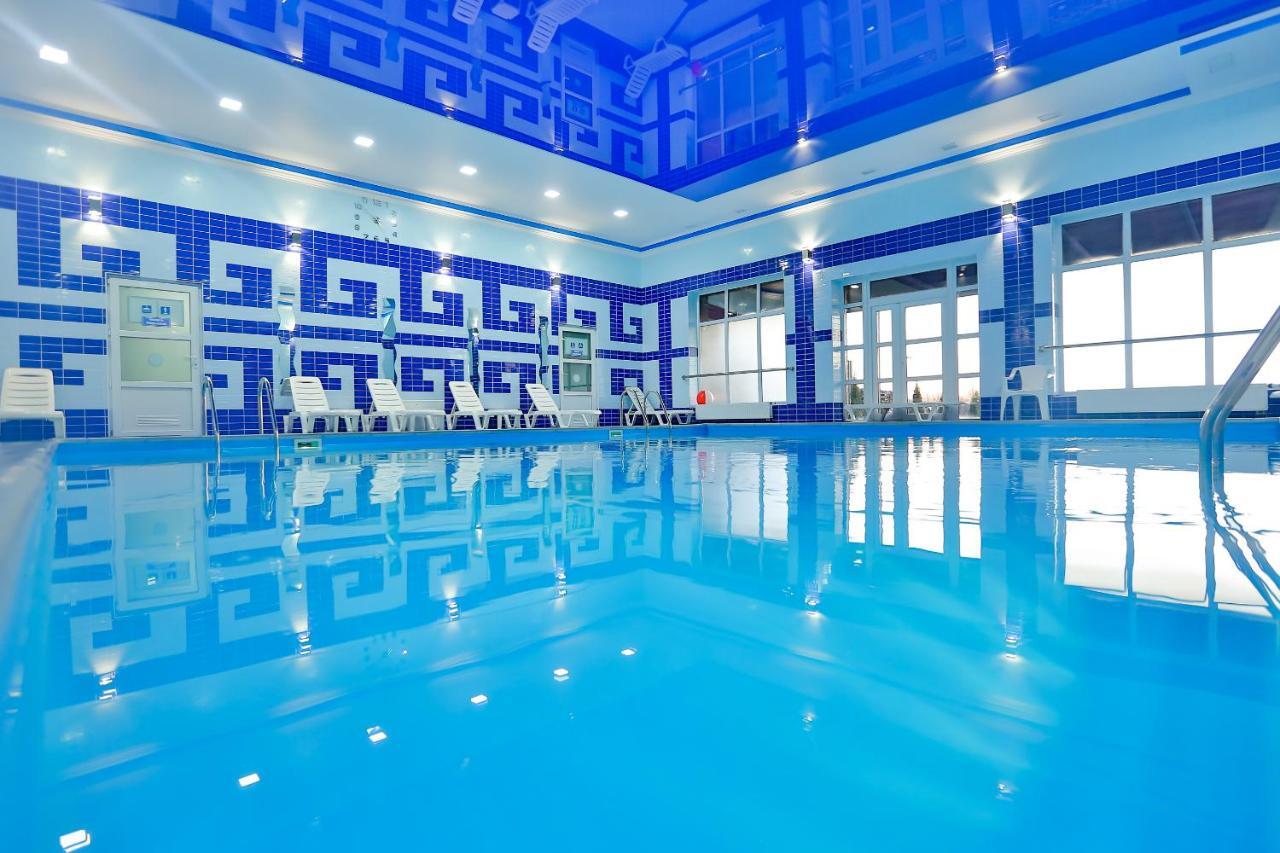Роляда Hotel Tysmenytsia Exterior photo